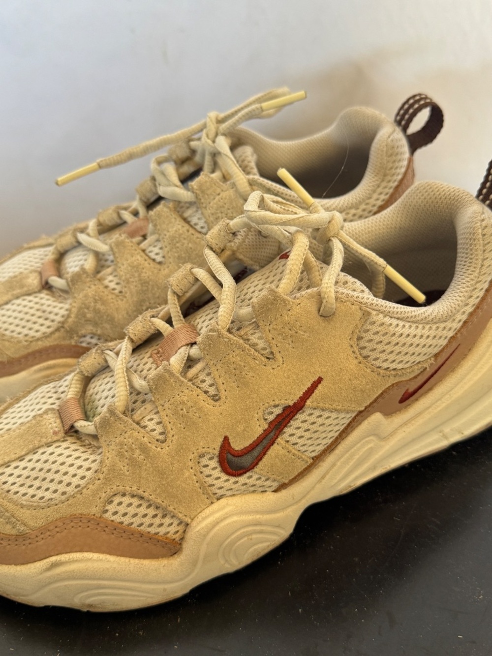Nike Women's Tech Hera Sneakers Size 7 US